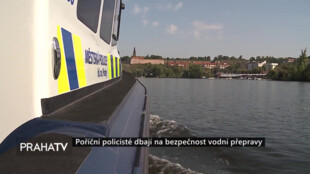 ﻿Poříční policisté dbají na bezpečnost vodní přepravy