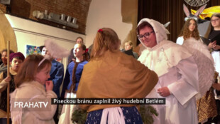 Píseckou bránu zaplnil živý hudební Betlém