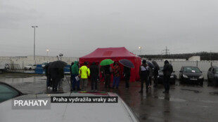 Praha vydražila vraky aut