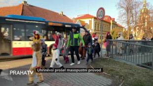 Uhříněvsí prošel masopustní průvod