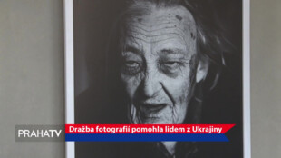 Dražba fotografií pomohla lidem z Ukrajiny