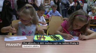 Pro aktovku si děti mohou zajít na radnici Prahy 6