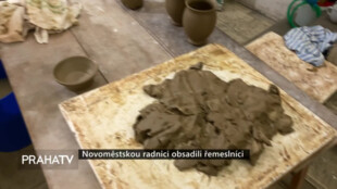 Novoměstskou radnici obsadili řemeslníci