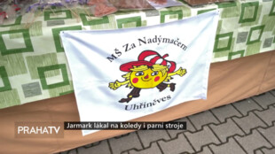 Jarmark lákal na koledy i parní stroje