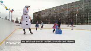 Na Střížkově bruslili školáci za vysvědčení zdarma