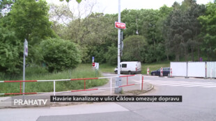 Havárie kanalizace v ulici Čiklova omezuje dopravu