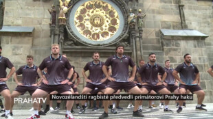 Novozélandští ragbisté předvedli primátorovi Prahy haku
