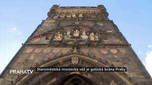 Staroměstská mostecká věž je gotická brána Prahy