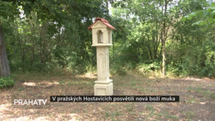 V pražských Hostavicích posvětili nová Boží muka