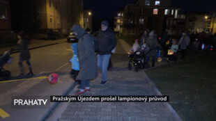 Pražským Újezdem prošel lampionový průvod