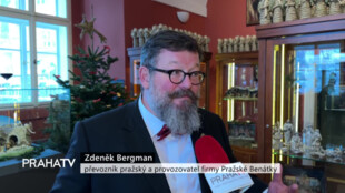 V Muzeu Karlova mostu je výstava lidových betlémů
