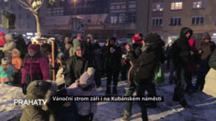 Vánoční strom září i na Kubánském náměstí