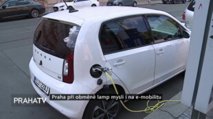 Praha při obměně lamp myslí i na e-mobilitu