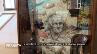 V Löwitově mlýně vystavují Střípky z Hrabalovy galaxie