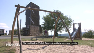 Na rozhlednu Velká Buková můžete rovnou z auta