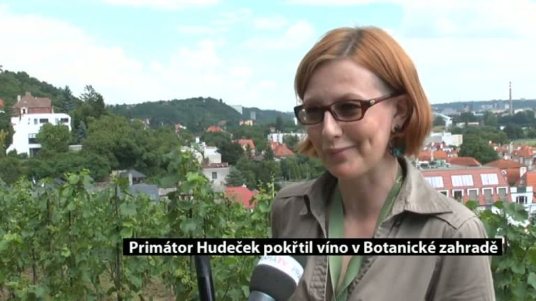 Primátor Hudeček pokřtil víno v Botanické zahradě