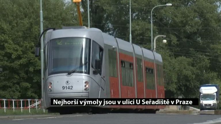 Nejhorší výmoly jsou v ulici U Seřadiště v Praze