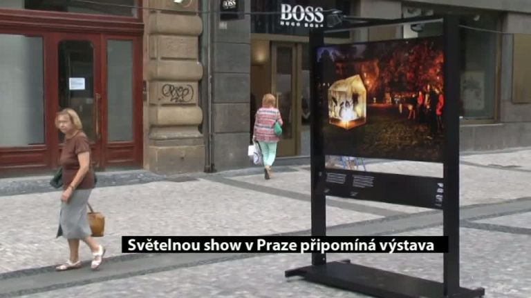 Světelnou show v Praze připomíná výstava