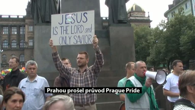 Prahou pošel průvod Prague Pride