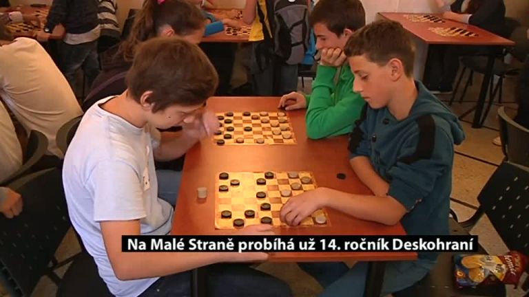 Na Malé Straně probíhá už 14. ročník Deskohraní