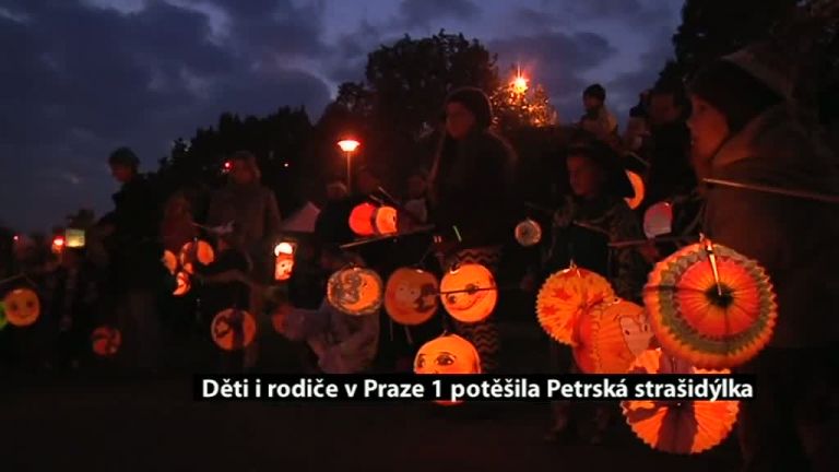 Děti i rodiče v Praze 1 potěšila Petrská strašidýlka