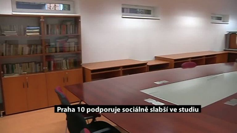 Praha 10 podporuje sociálně slabší ve studiu