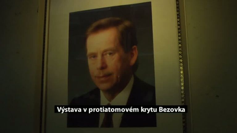 Výstava v protiatomovém krytu Bezovka