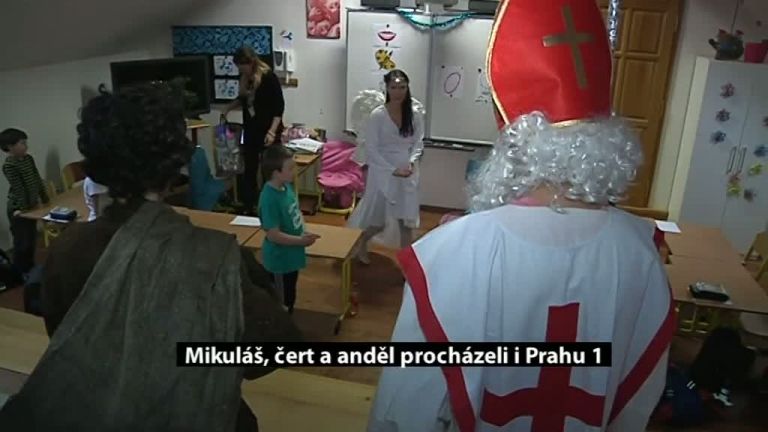 Mikuláš, čert a anděl procházeli i Prahu 1