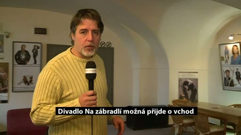 Divadlo Na zábradlí možná přijde o vchod