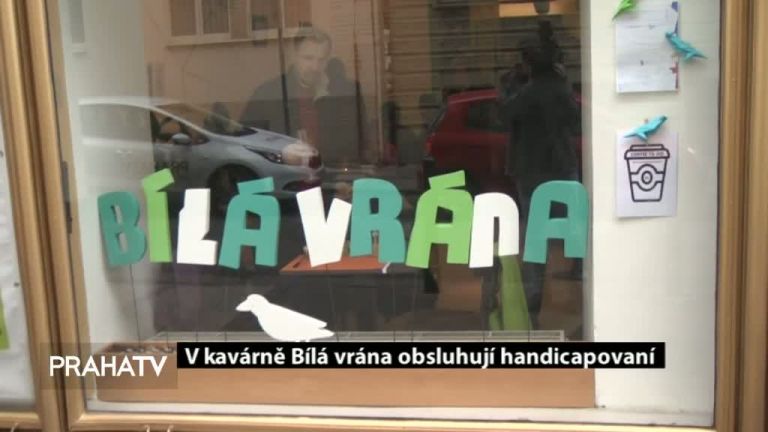 V kavárně Bílá vrána obsluhují handicapovaní