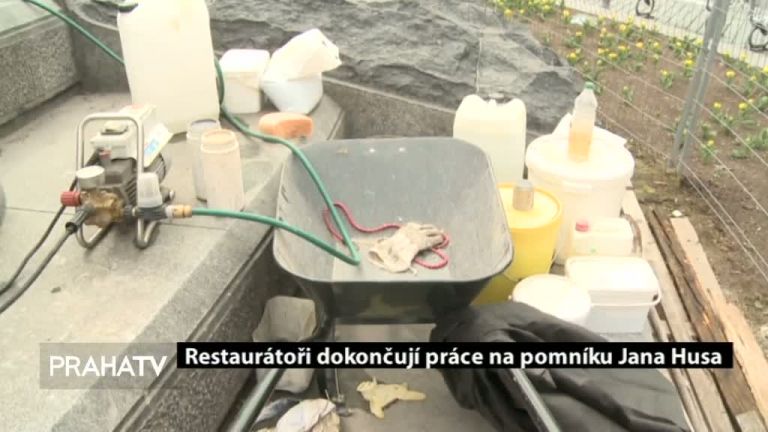 Restaurátoři dokončují práce na pomníku Jana Husa