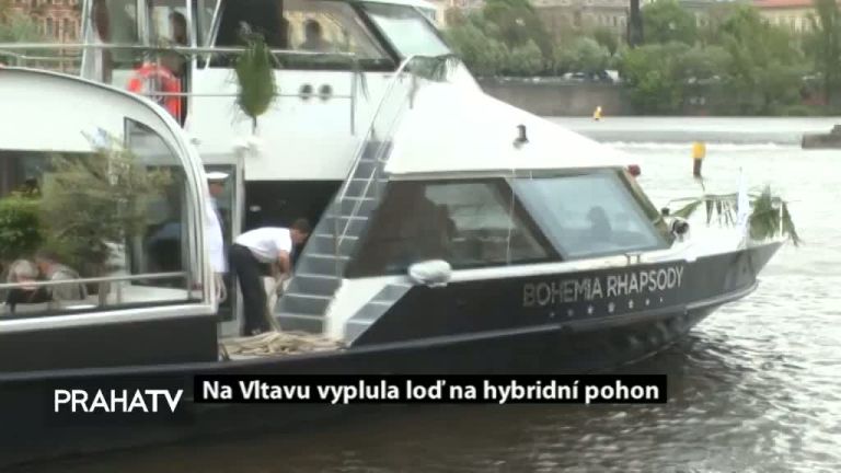 Na Vltavu vyplula loď na hybridní pohon