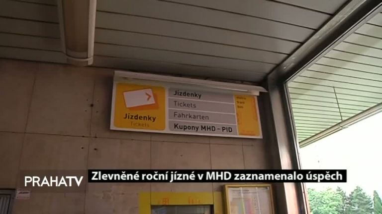 Zlevněné roční jízné v MHD zaznamenalo úspěch