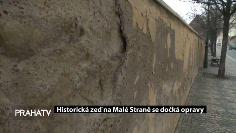 Historická zeď na Malé Straně se dočká opravy