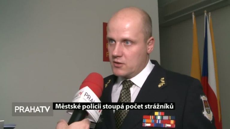 Městské policii stoupá počet strážníků
