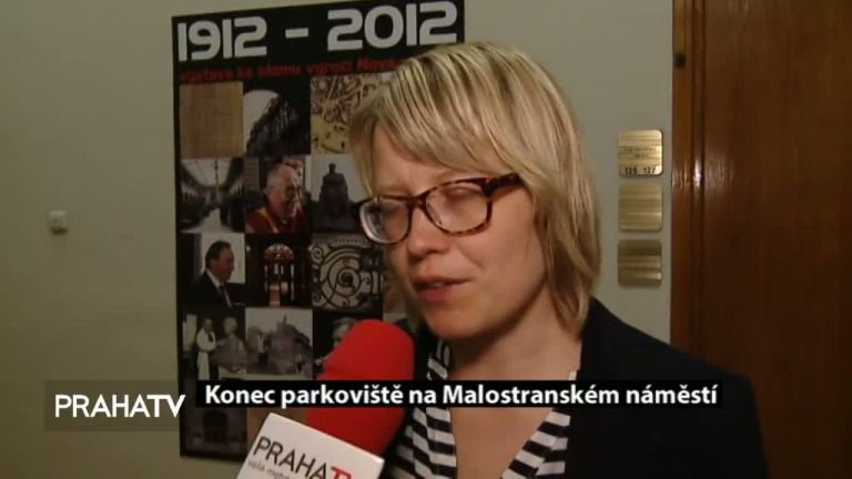 Konec parkoviště na Malostranském náměstí