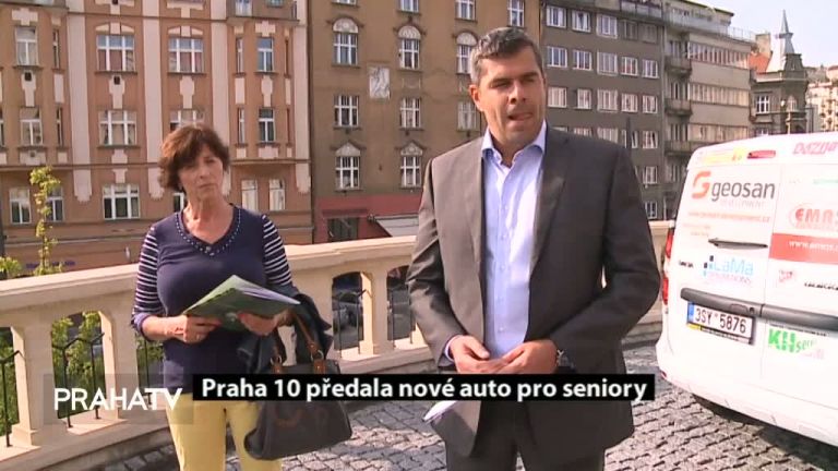 Praha 10 předala nové auto pro seniory