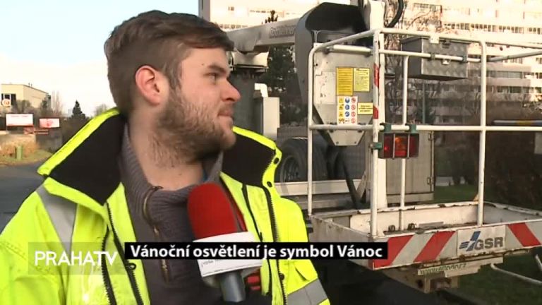 Vánoční osvětlení je symbol Vánoc