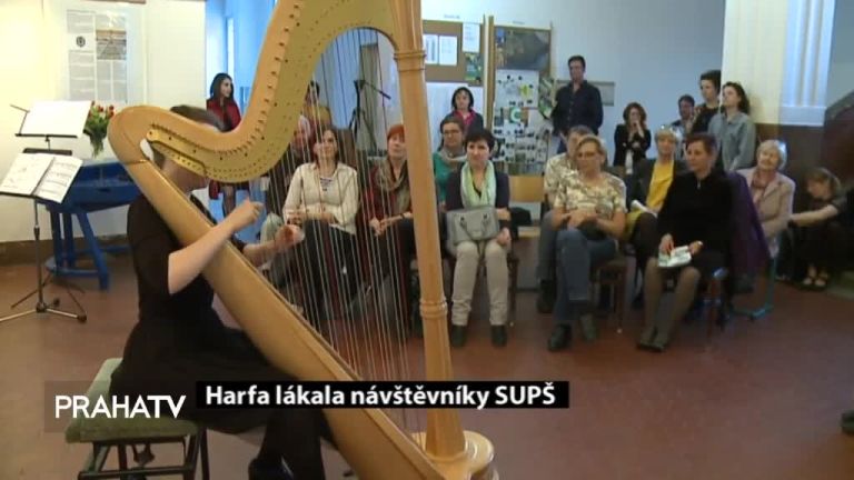 Harfa lákala návštěvníky SUPŠ