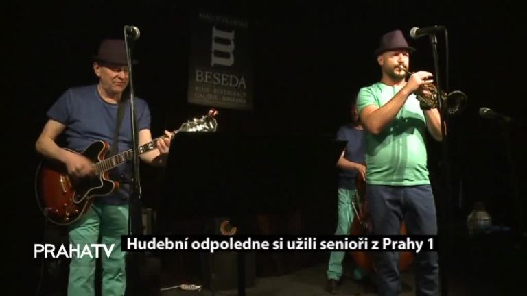 Hudební odpoledne si užili senioři z Prahy 1