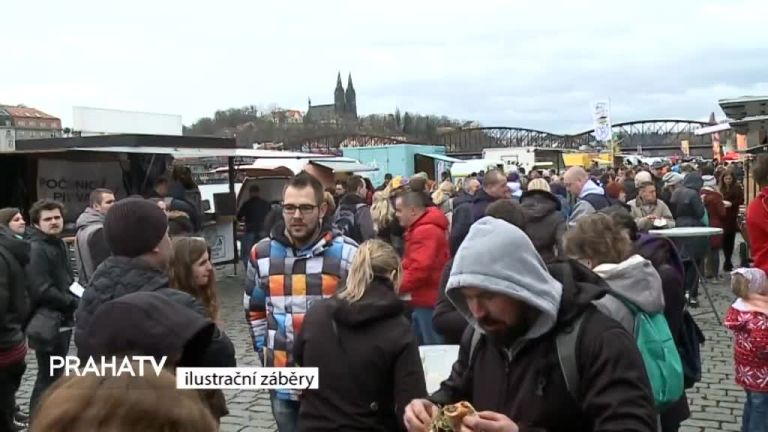 V Bystřici u Benešova cvičí čínské piloty