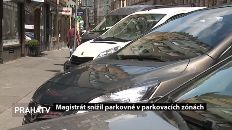 Magistrát snížil parkovné v parkovacích zónách 