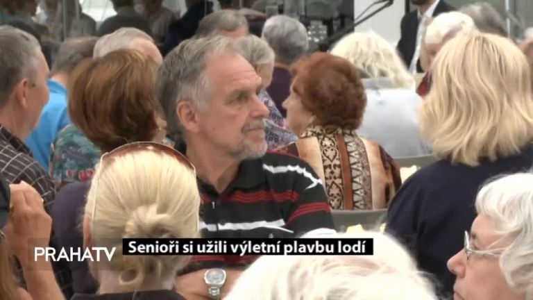 Senioři si užili výletní plavbu lodí