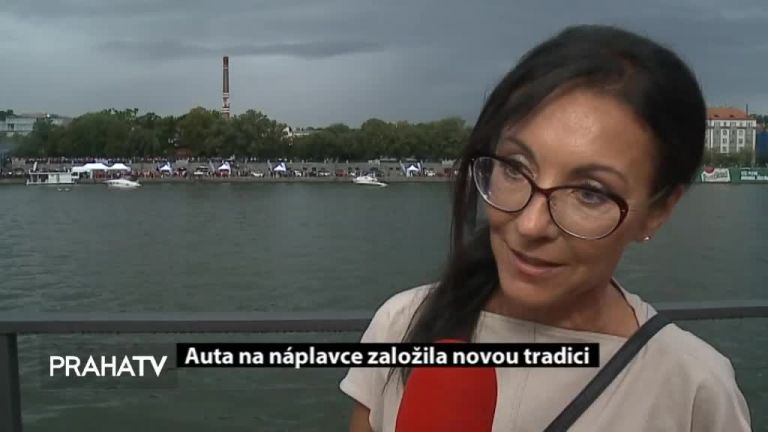 Auta na náplavce založila novou tradici