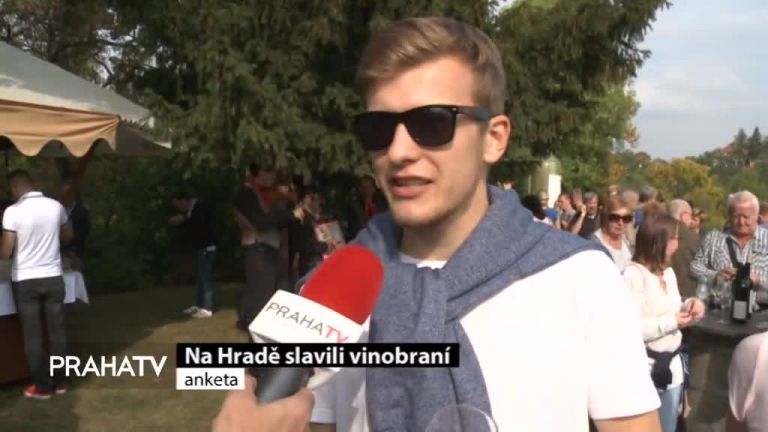 Na Hradě slavili vinobraní