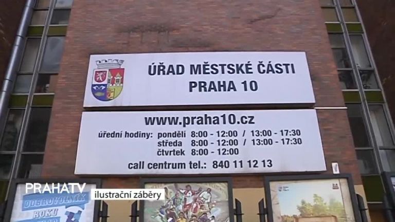 Primátorka převzala soubor fotografií o Praze