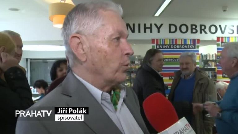 Jiří Krampol podepisoval svou novou knihu